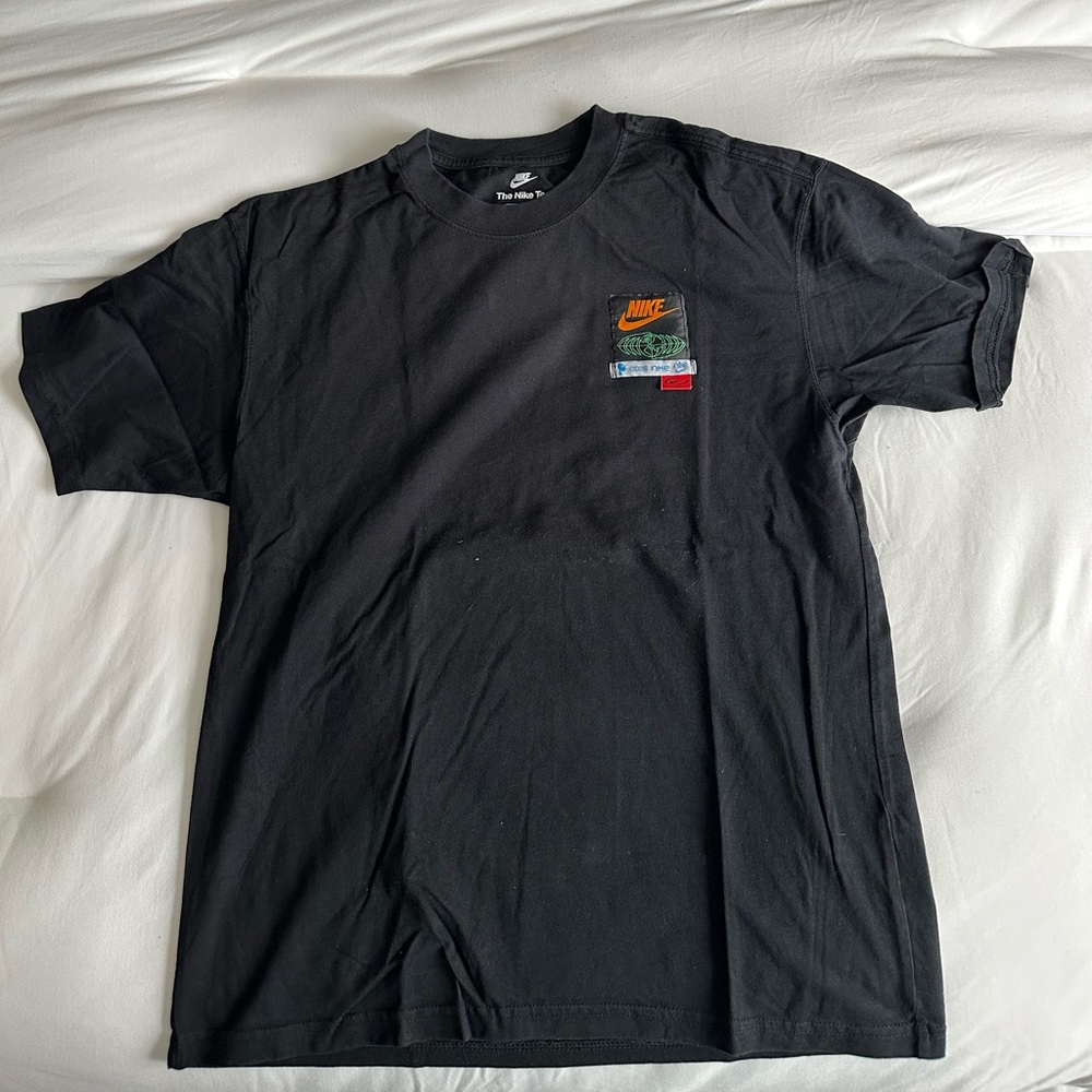 Nike Black Graphic Men's Tee